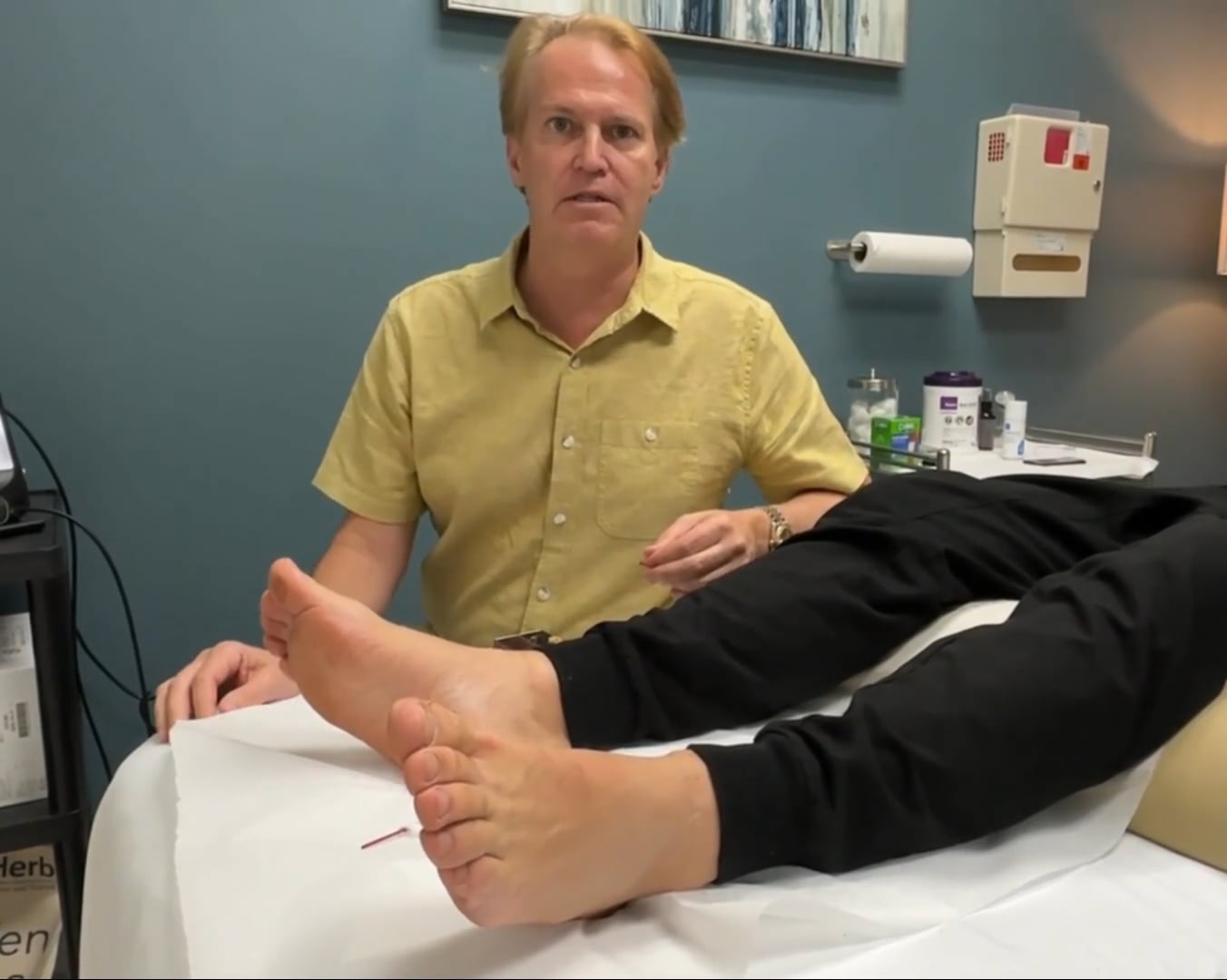 Using Moxa on Spleen One for sugar cravings and more